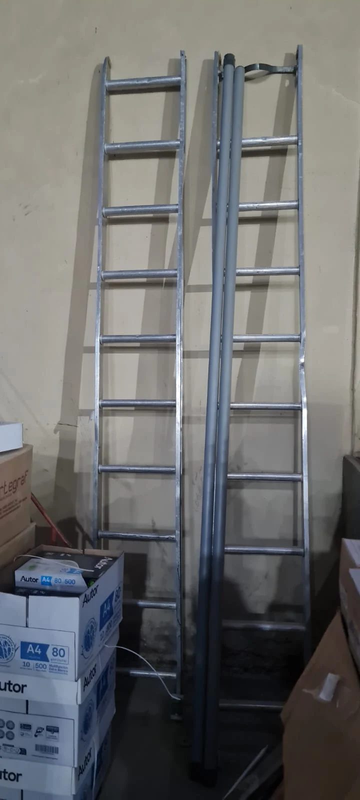ESCALERA DE ALUMINIO 2